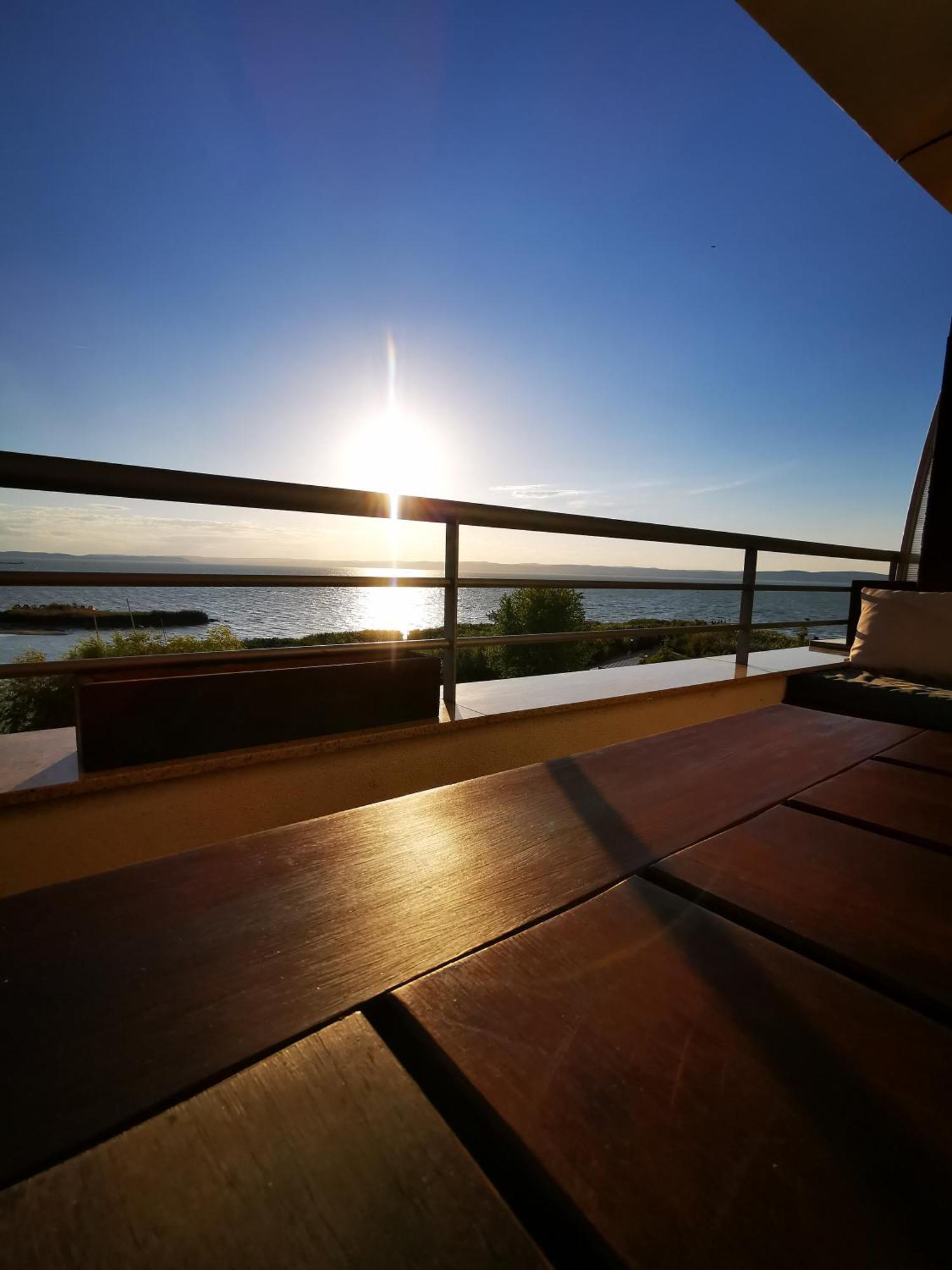 Panorama Gold Wellness Apartman Siofok Ngoại thất bức ảnh